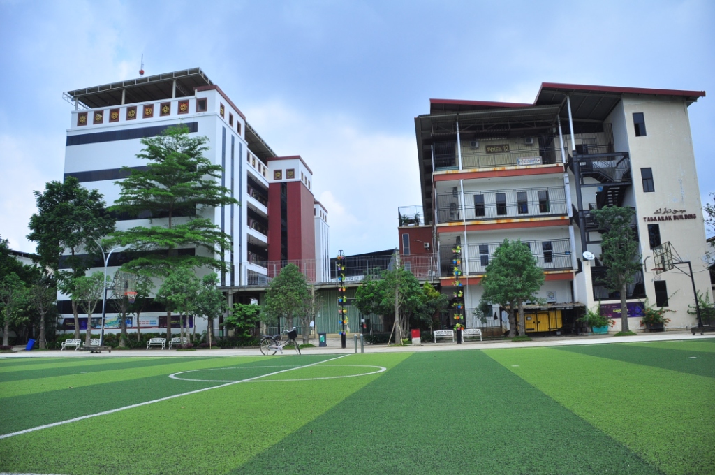 Kampus DaQu Putra Tangerang