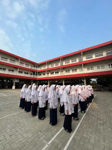 Kampus DaQu Putri Cikarang